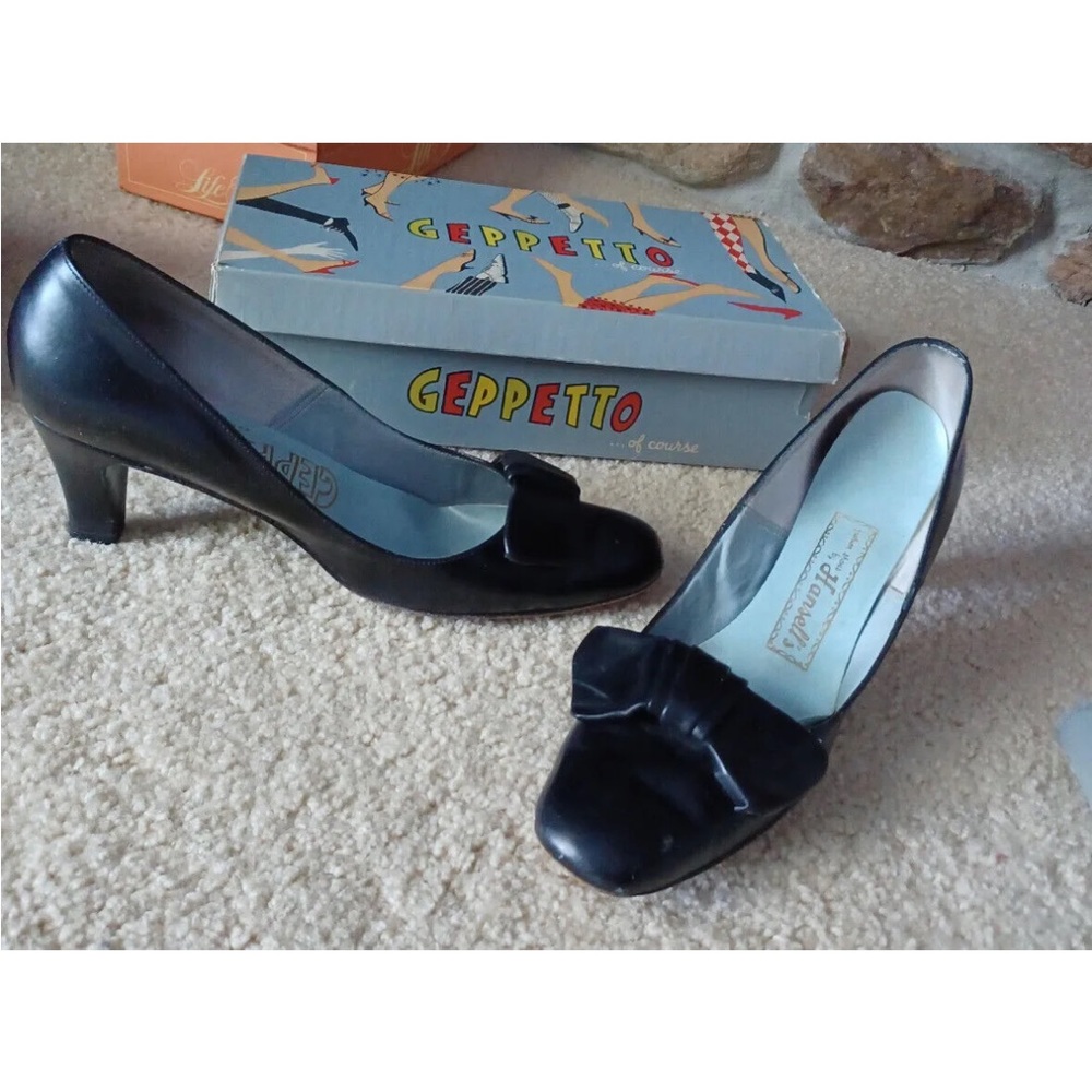 Vintage GEPPETTO women's shoes, size 9, width N, 1970's, Black w- 2.5 in. heels
